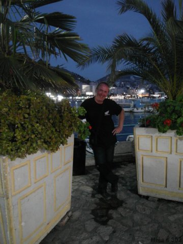 Albánií křížem krážem