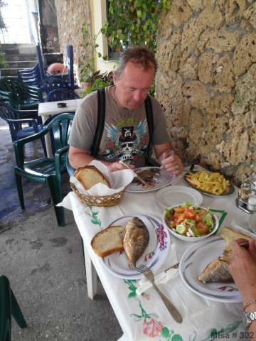 Albánií křížem krážem