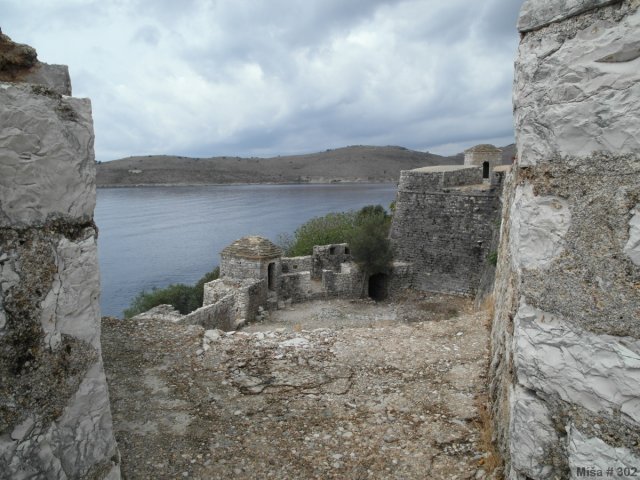 Albánií křížem krážem