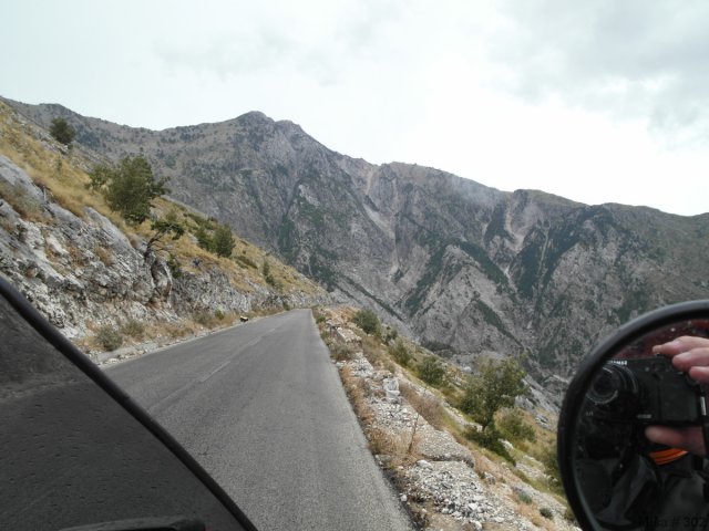 Albánií křížem krážem