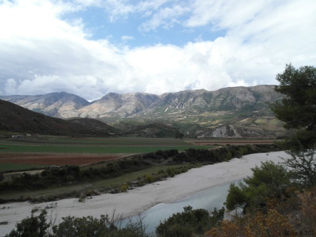 Albánií křížem krážem