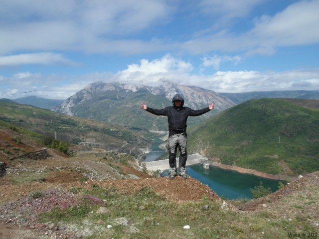 Albánií křížem krážem