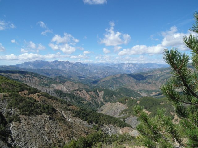 Albánií křížem krážem