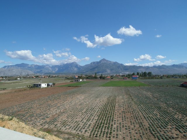 Albánií křížem krážem